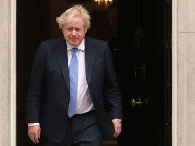 Boris Johnson apologises for partygate as allies say he’ll fight on