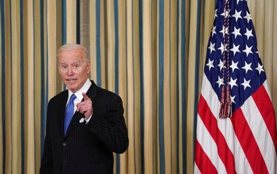 U.S., Britain, Canada pledge artillery for Ukraine