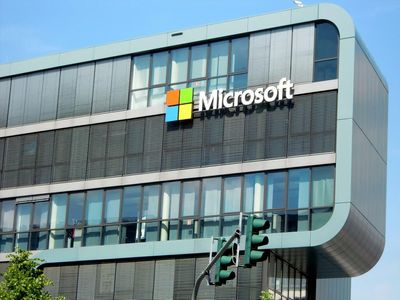 Here's Why Analysts Remained Bullish On Microsoft Despite Price Target Cut
