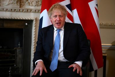 UK PM Johnson apologises to parliament for COVID fine