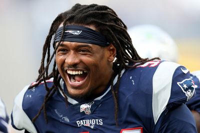 Report: LB Dont’a Hightower still mulling retirement plans for 2022