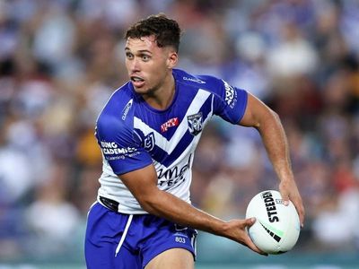 NRL Bulldogs lose three players to COVID