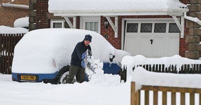 UK Weather: Snow warning as Met Office forecasts -3C temperatures after hottest day of year