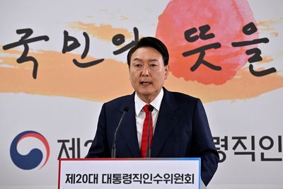 S.Korea's incoming president Yoon meets visiting U.S. envoy on N.Korea -source