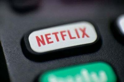 Netflix loses subscribers for first time in 10 years