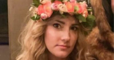 Diner's sassy response to woman who moaned her large breasts were 'distracting'