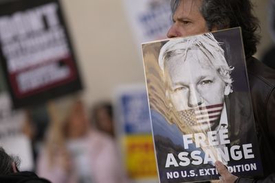 UK court order moves Julian Assange closer to US extradition