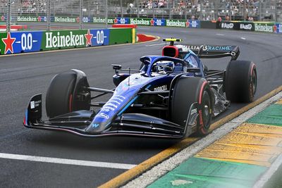 Williams latest F1 team to tweak livery to save weight