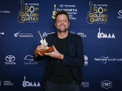 Shane Nicholson tops Golden Guitars