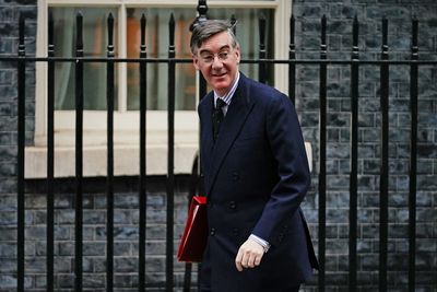 UK has no need to follow EU rules on car speed limiters, says Rees-Mogg