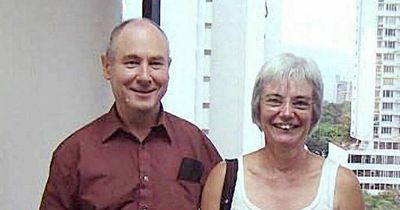 John and Anne Darwin's grandchildren - first meeting in prison and who can babysit