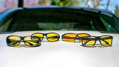 4 Best Night Driving Glasses (2022 Guide)