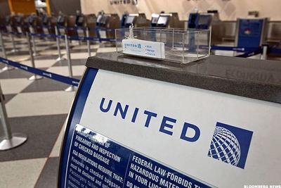 United Airlines Stock Soars On Record Q2 Forecast, 2022 Profit Guidance