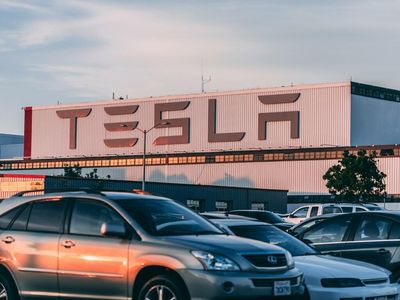 Tesla Q1 Earnings Highlights: Electric Vehicle Maker Hits Record Revenue, Deliveries, Profits And Margins Amid Headwinds