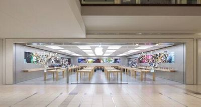 Apple retail workers in the US file for company’s first ever union election