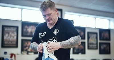 Ricky Hatton to make return to ring against Marco Antonio Barrera after 10-year retirement