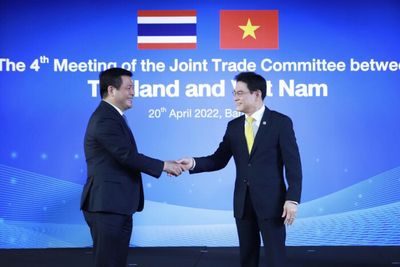 Thais, Vietnam talk trade