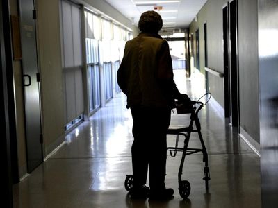 Labor slams coalition over aged care 'lie'