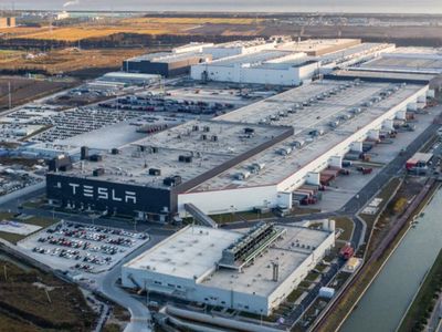 Elon Musk Says Tesla Giga Shanghai Returning 'With A Vengeance' After COVID-19 Halts, Sees Record Q2 Output