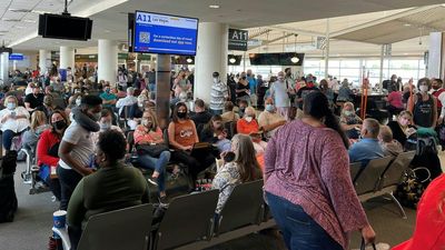 FAA to make zero-tolerance policy against unruly passengers permanent