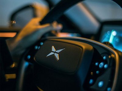 Nio, Xpeng Fall Over 5%: What's Weighing On Hong Kong EV Stocks Today?