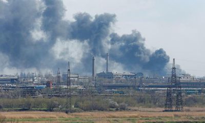 Putin orders blockade of Mariupol steelworks ‘so a fly can’t get through’