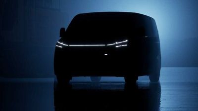 Ford Tourneo Custom Electric Van Teased For Europe, Debuts May 9