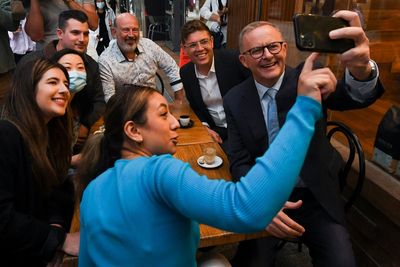 Australian opposition leader gets COVID while campaigning