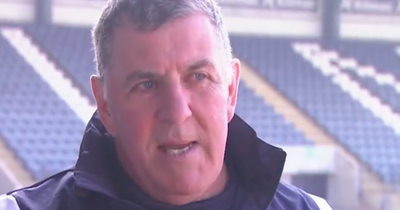Mark McGhee revisits radiator decision as Dundee boss admits there’s no link to football