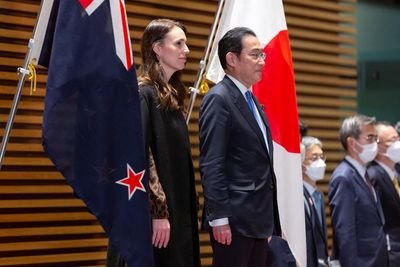 Japan, New Zealand to keep pressure on Russia