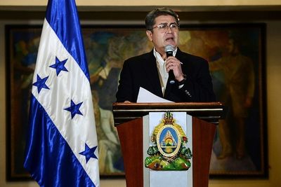 Honduras ex-president bound for US for drug trafficking trial