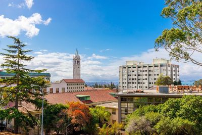 UC Berkeley campus lockdown over person ‘who may want to harm individuals’ is lifted
