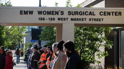 Federal judge temporarily blocks Kentucky's 15-week abortion ban