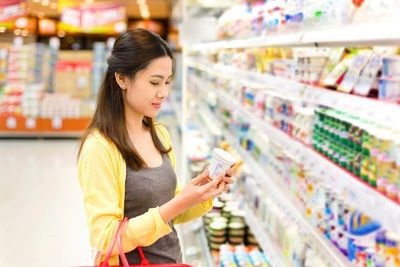 Co-op supermarket scraps yoghurt use by dates in bid to cut food waste