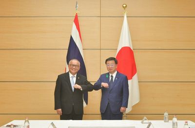 DPM meets Japan's Chief Cabinet Secretary and METI
