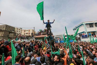 Hamas holds rally in Gaza over Israeli raids at Al-Aqsa Mosque