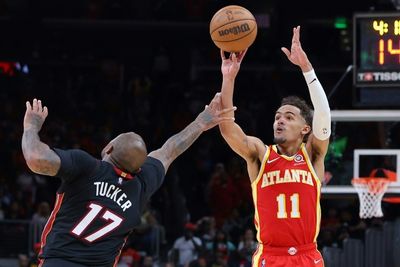 Hawks hold off Heat, Bucks thrash Bulls in NBA playoffs