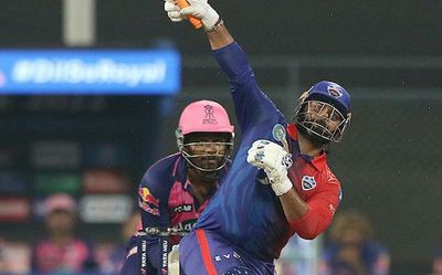 IPL 2022, DC vs RR no-ball controversy | Amre suspended for a match; Pant, Thakur fined