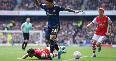 The reason Manchester United were not awarded penalty vs Arsenal despite Cedric Soares handball