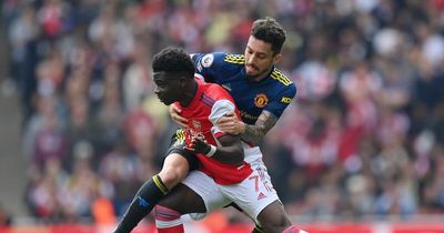 Arsenal dealt huge injury blow vs Man United as Bukayo Saka limps off