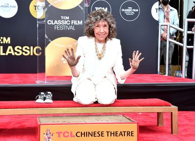 Lily Tomlin cemented in Hollywood