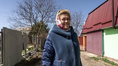 Russian troops came to kidnap and murder this Ukrainian village leader. Here's how she outsmarted them