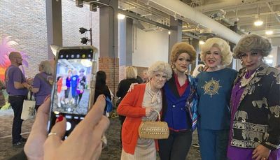 ‘Golden Girls’ inaugural fan convention draws all-ages crowd to Navy Pier