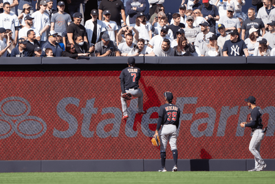 Guardians OF Straw Rips Yankees Fans After Ugly Incident