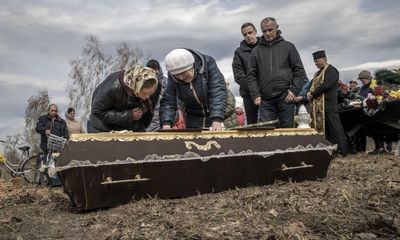 Ukraine marks Orthodox Easter Sunday; UNHCR data shows 5.2 million Ukrainians have fled– as it happened