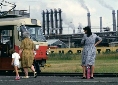The big picture: waiting on a road to nowhere in 1990s Czech Republic