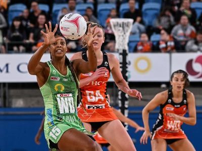 Giants pip Fever in Super Netball thriller