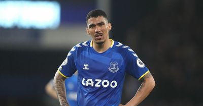Relegation warning sounded by Allan as Everton striker advised to leave club
