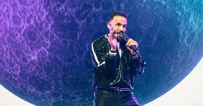 Garage king Craig David takes to the stage in Manchester... and it's a night of sheer nostalgia