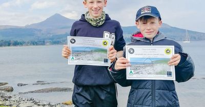 Lanarkshire brothers complete 65-mile Arran Coastal Way while on Easter holiday for secondary breast cancer campaign